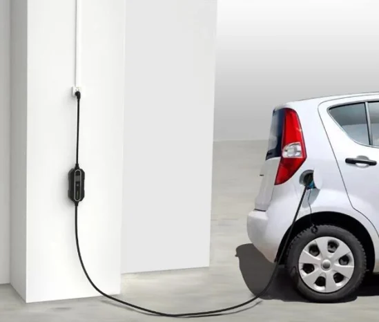 Elektromos aut&oacute; t&ouml;ltők &eacute;s t&ouml;ltők&aacute;belek: kieg&eacute;sz&iacute;tők: Hordozhat&oacute; t&ouml;ltők&aacute;belek - Megold&aacute;sok az optimaliz&aacute;lt otthoni t&ouml;lt&eacute;s l&eacute;trehoz&aacute;s&aacute;hoz - AK&Aacute;R 5x olcs&oacute;bb lehet, mint a nyilv&aacute;nos utcai t&ouml;lt&eacute;s &hellip; tudtad, hogy az &eacute;rt&eacute;kes idődet m&aacute;sra is ford&iacute;thatod, am&iacute;g az aut&oacute;dat t&ouml;lt&ouml;d otthon? Megold&aacute;st adunk a k&ouml;lts&eacute;ghat&eacute;kony &eacute;s k&eacute;nyelmes mobilis otthoni t&ouml;lt&eacute;shez a legt&ouml;bb elektromos aut&oacute;val kompatibilis utcai &eacute;s otthoni t&ouml;ltők&aacute;belekkel, amivel minden reggel a maxim&aacute;lis hat&oacute;t&aacute;vot tudod kihaszn&aacute;lni, amit az aut&oacute;d tud.